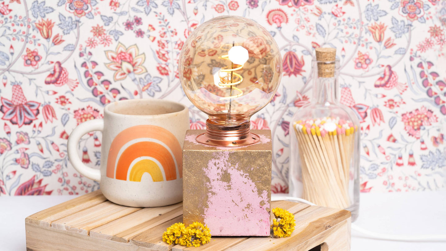 Patina-Lampe - Rosa Beton & Goldene Patina: Ohne