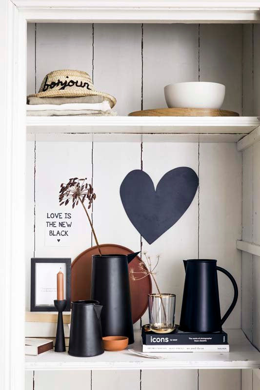 Pitcher with Handle Metal Black 16.5/22x23cm Krug mit Griff Metall Schwarz 16,5 / 22x23cm, Black