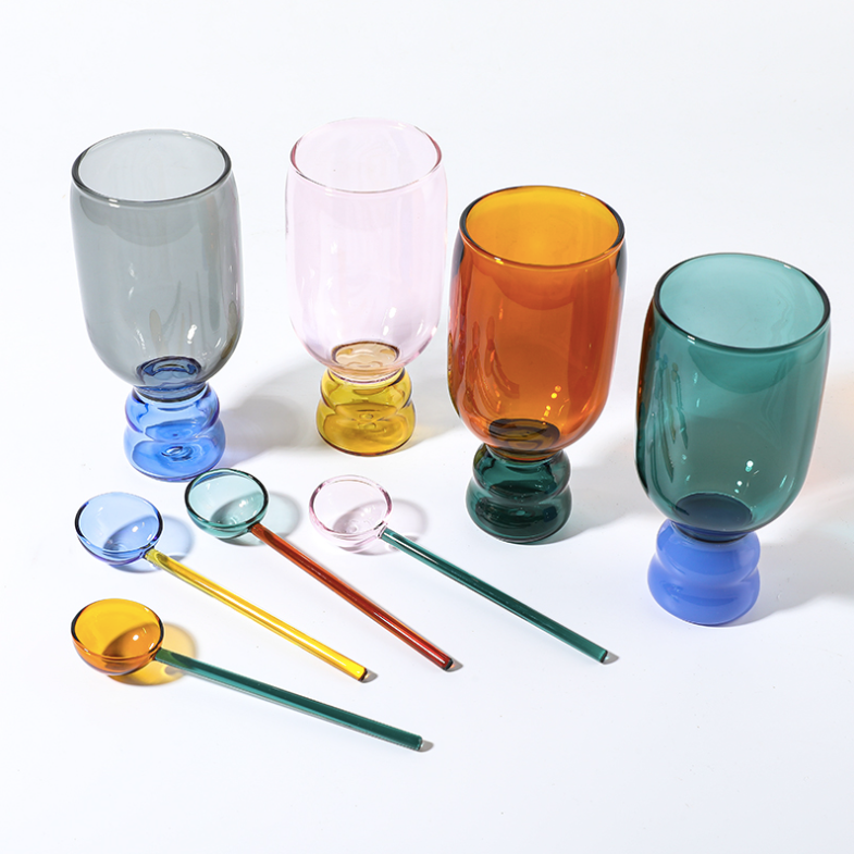 Cocktailglas-Geschenkset mit Tasse und Löffel: Graues Set