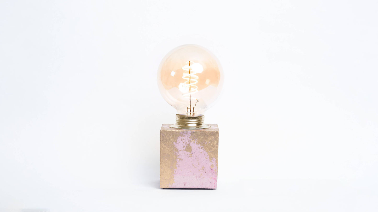 Patina-Lampe - Rosa Beton & Goldene Patina: Ohne