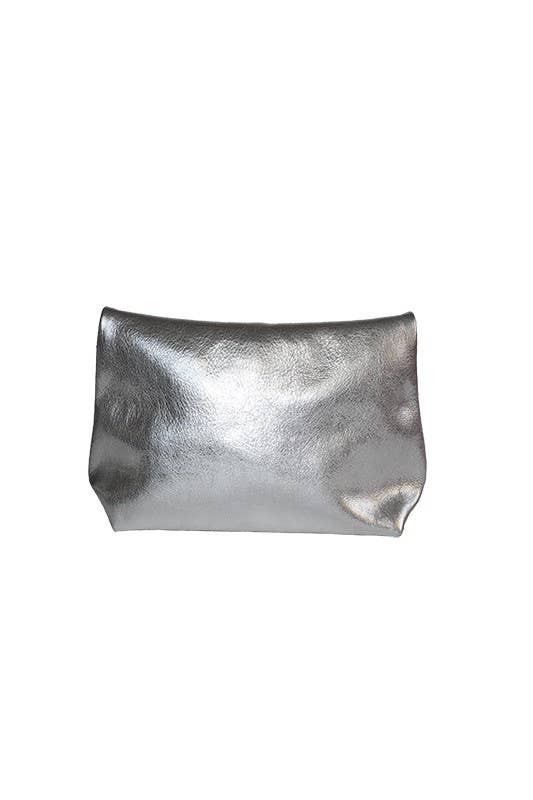 Große silberne Ledertasche