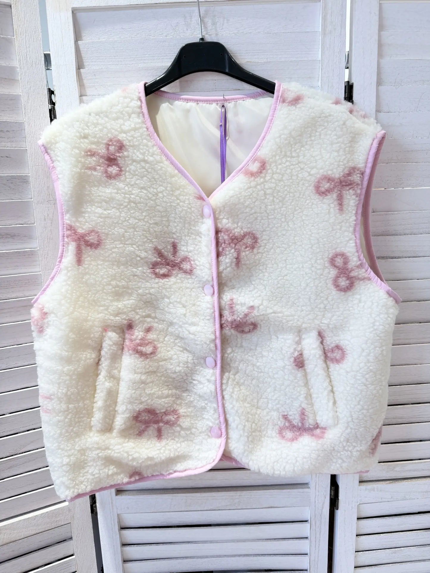 Weste aus flauschigem Material: Rose / TU