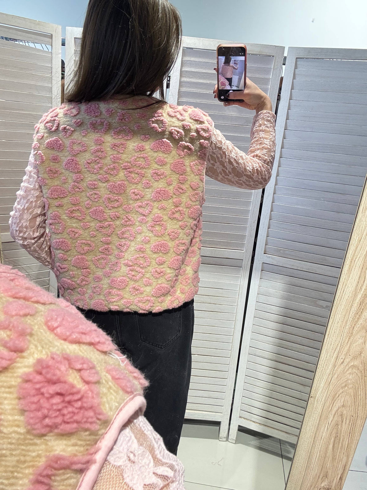 Weste mit Mustern in verschiedenen Texturen: Rose / Taille unique