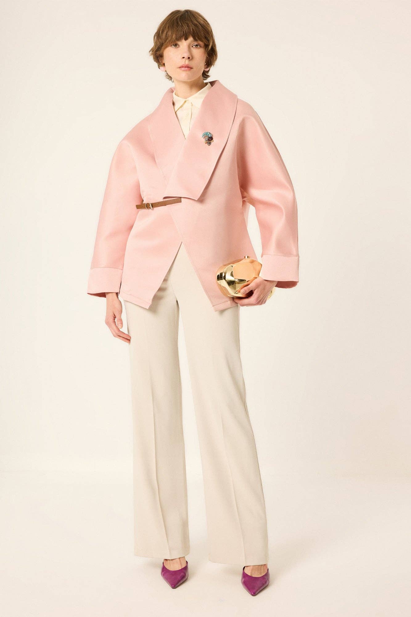 Satin-Wickeljacke mit Ledergürtel – Oversized