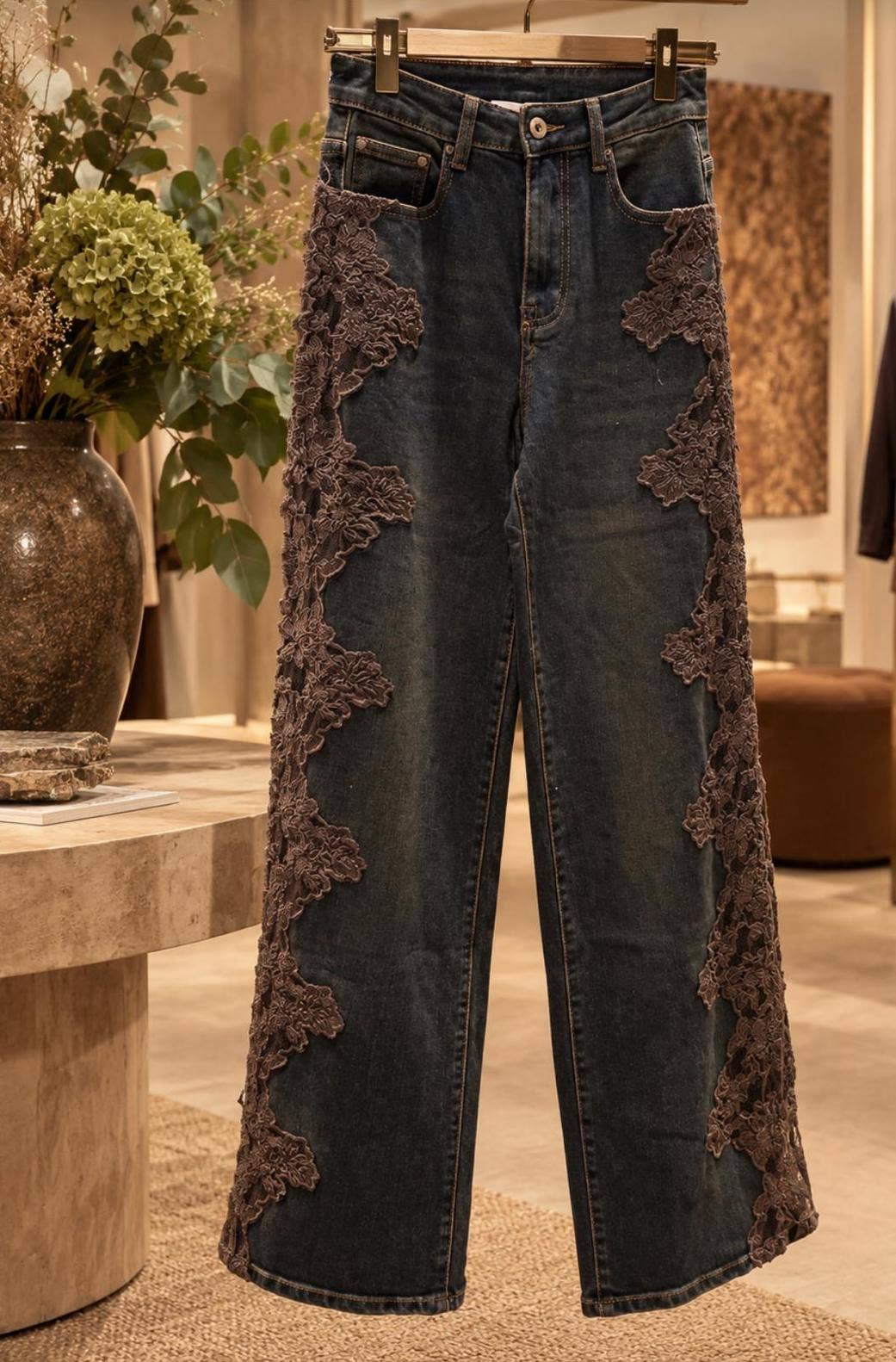 Wide-Leg-Jeans mit Nocturne‑Spitze: L