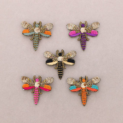 Pailletten-Brosche mit Libellenmotiv: Maulbeere