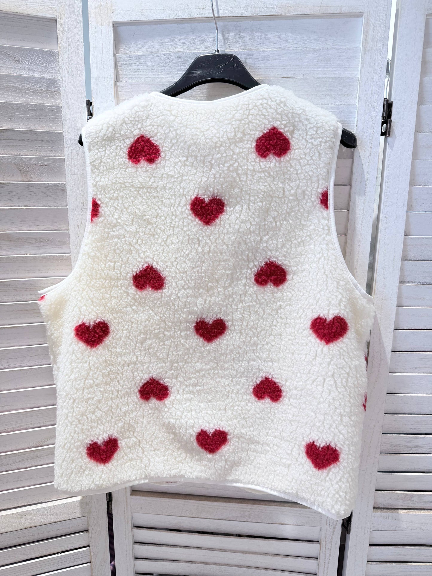 Cardigan mit verspieltem Herzmuster: Blanc / TU